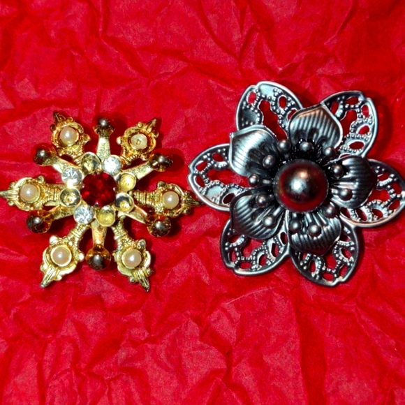 Beautiful five-piece brooch lot~one to repair - Picture 4 of 4